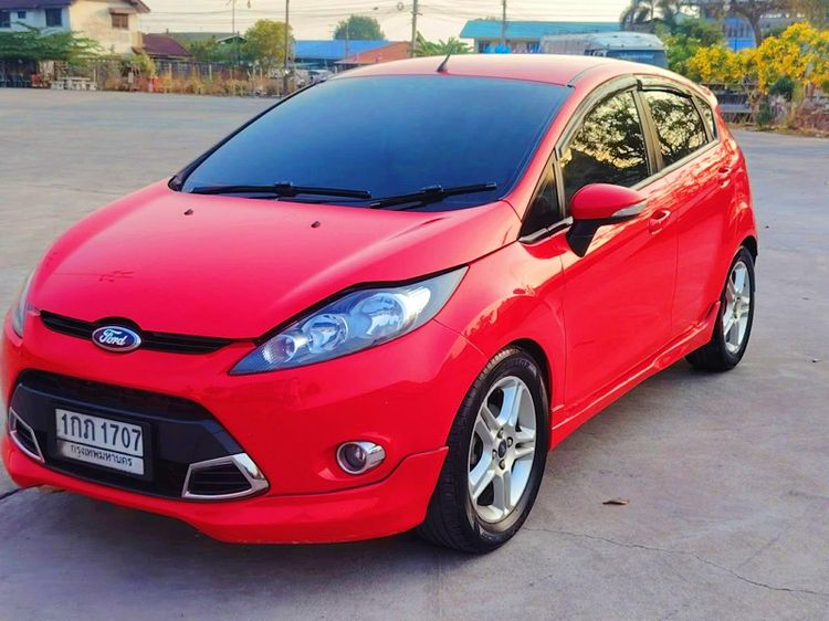 รถ Ford Fiesta 1.5 Sport สี แดง