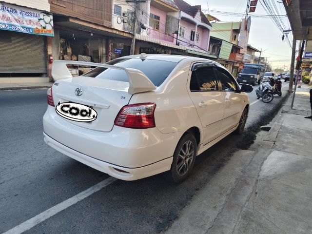 Toyota Vios 2010 1.5 E Sedan เบนซิน ไม่ติดแก๊ส เกียร์ธรรมดา ขาว รูปที่ 4