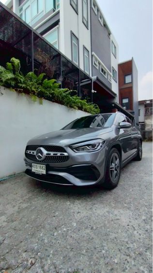 รถ Mercedes-Benz GLA-Class GLA200 สี เทา