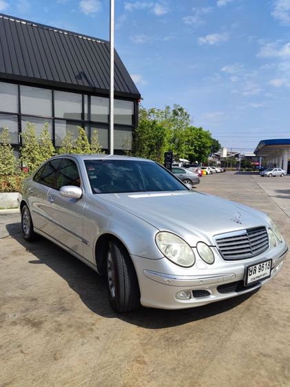 รถ Mercedes-Benz E-Class E200 Kompressor สี บรอนซ์เงิน