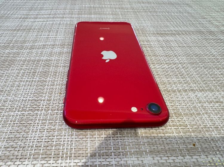 iPhone SE 2020 สีแดง 64gb รูปที่ 2