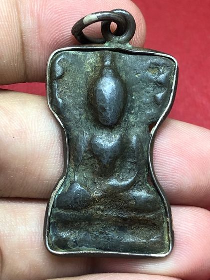 พระมเหศวรจับขอบเงินเก่า