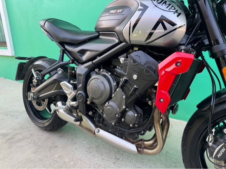 Triumph Trident 660 ปี21 สีเทา แดงวิ่ง5,000 รถมือเดียว  รูปที่ 8