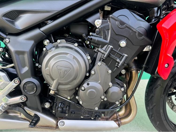 Triumph Trident 660 ปี21 สีเทา แดงวิ่ง5,000 รถมือเดียว  รูปที่ 6