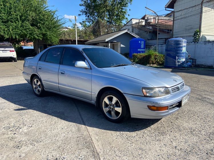 รถ Toyota Corolla 1.6 GLi สี เทา