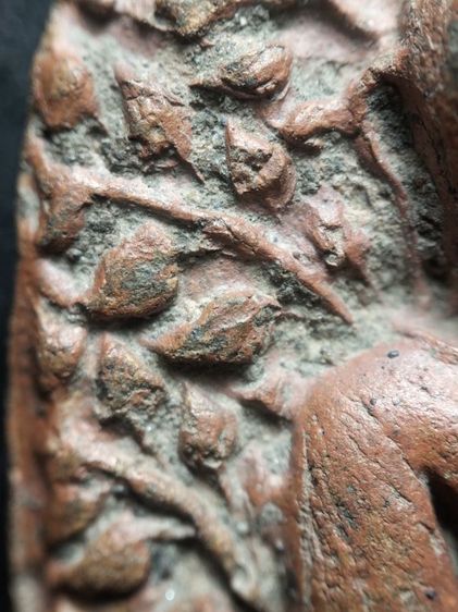 พระเปิดลำพูนเนื้อแดงครับ รูปที่ 14