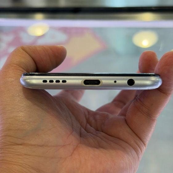 Realme XT สีขาว เครื่องศูนย์ สภาพสวย จอ6.4นิ้ว แรม8รอม128 Snap712 กล้อง64ล้าน(4ตัว)😊😊 รูปที่ 5