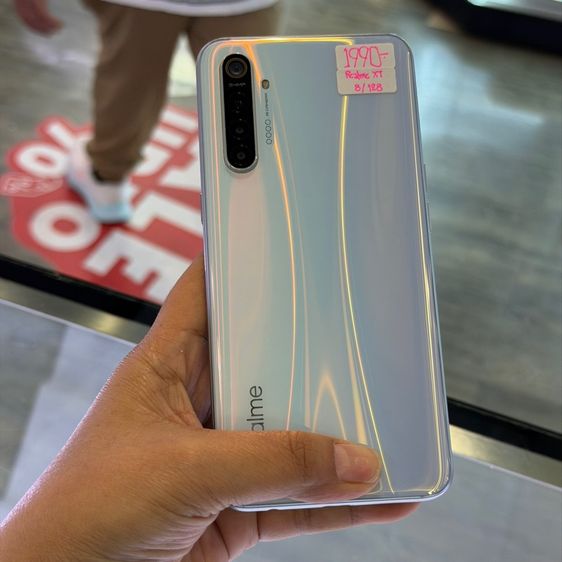 Realme XT สีขาว เครื่องศูนย์ สภาพสวย จอ6.4นิ้ว แรม8รอม128 Snap712 กล้อง64ล้าน(4ตัว)😊😊 รูปที่ 2