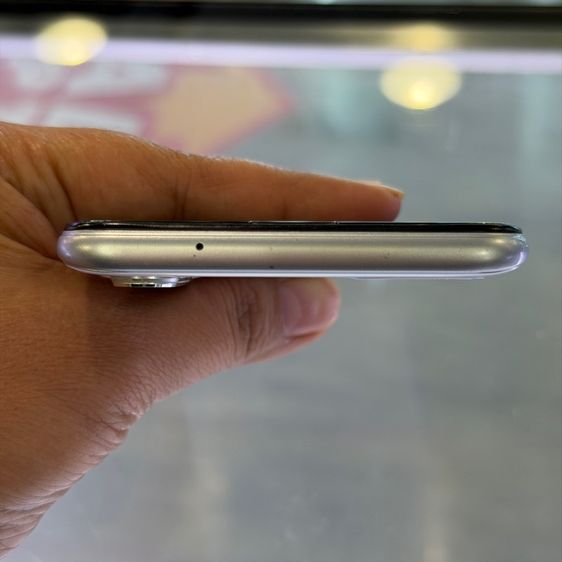 Realme XT สีขาว เครื่องศูนย์ สภาพสวย จอ6.4นิ้ว แรม8รอม128 Snap712 กล้อง64ล้าน(4ตัว)😊😊 รูปที่ 6