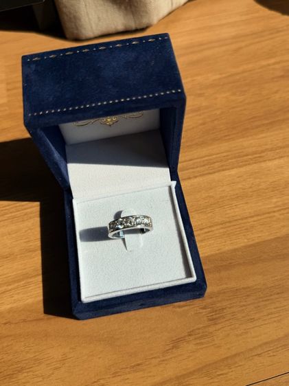 แหวนเพรช รูปที่ 4