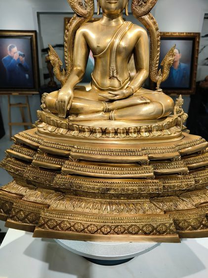 พระพุทธรูป พระพุทธชินราช ฐานสูง หน้าตัก 9 นิ้ว วัดพระศรีรัตนมหาธาตุวรมหาวิหาร จ.พิษณุโลก จัดสร้าง ปี พ.ศ.2539 รูปที่ 9
