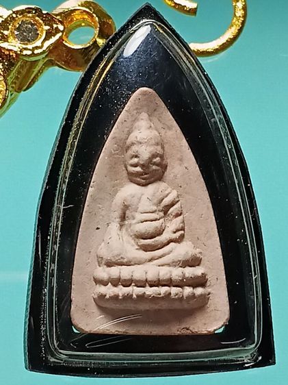 พระพุทธโธน้อย คุณแม่บุญเรือน โตงบุญเติม วัดอาวุธ รุ่นเเรก ปี2494 สภาพสวยเก็บเก่าสวยเดิม ผิวหิ้งๆเลยครับ น่าใช้มากครับ รูปที่ 4