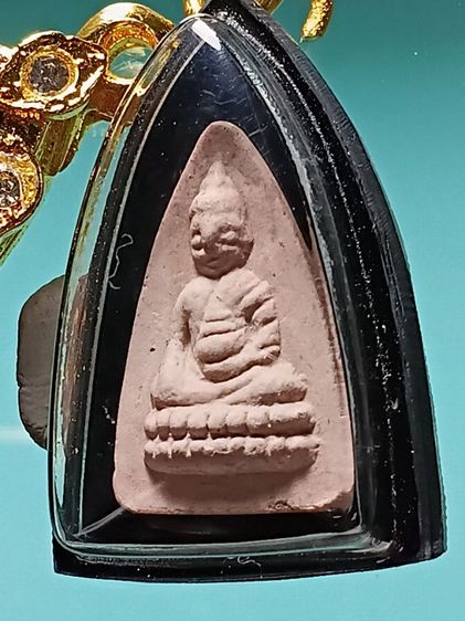 พระพุทธโธน้อย คุณแม่บุญเรือน โตงบุญเติม วัดอาวุธ รุ่นเเรก ปี2494 สภาพสวยเก็บเก่าสวยเดิม ผิวหิ้งๆเลยครับ น่าใช้มากครับ รูปที่ 6