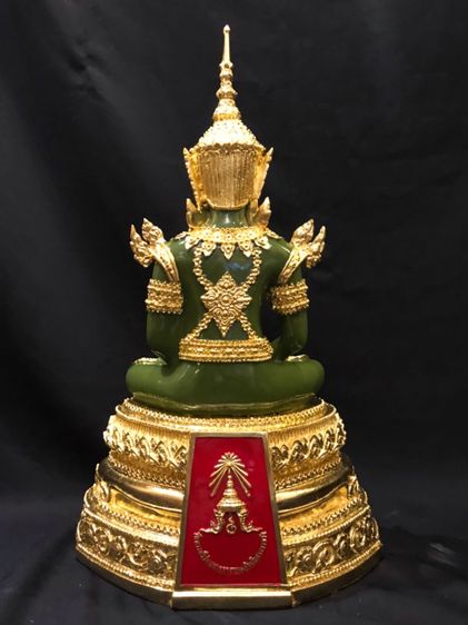 พระพุทธรูป พระแก้วมรกต ทรงเครื่องฤดูร้อน หน้าตัก 9 นิ้ว วัดพระศรีรัตนศาสดาราม ปี 2542 รูปที่ 2