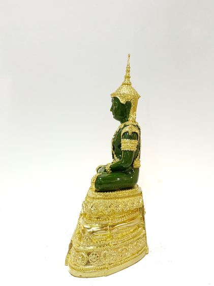 พระพุทธรูป พระแก้วมรกต ทรงเครื่องฤดูร้อน หน้าตัก 9 นิ้ว วัดพระศรีรัตนศาสดาราม ปี 2542 รูปที่ 6