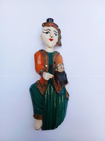 ตุ๊กตาไม้สักแกะลงสีเล่นเครื่องดนตรีไทยขนาดสูง11นิ้วต่อตัวขายยกชุด10ตัว รูปที่ 10