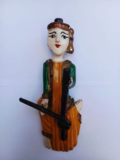 ตุ๊กตาไม้สักแกะลงสีเล่นเครื่องดนตรีไทยขนาดสูง11นิ้วต่อตัวขายยกชุด10ตัว รูปที่ 12