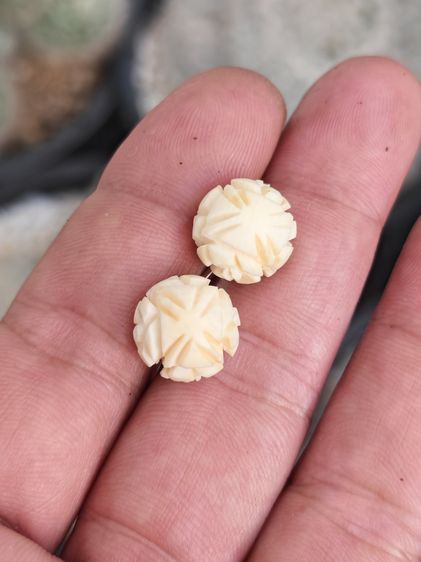 ต่างหูหนีบวัสดุธรรมชาติแท้ งานเก่า งานนอก สวยมากครับ รูปที่ 2