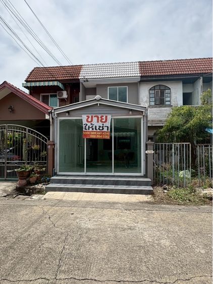 ขาย 1.65 ล้านบาท (หมู่บ้านบัวทองแลนด์ จ.นนทบุรี)