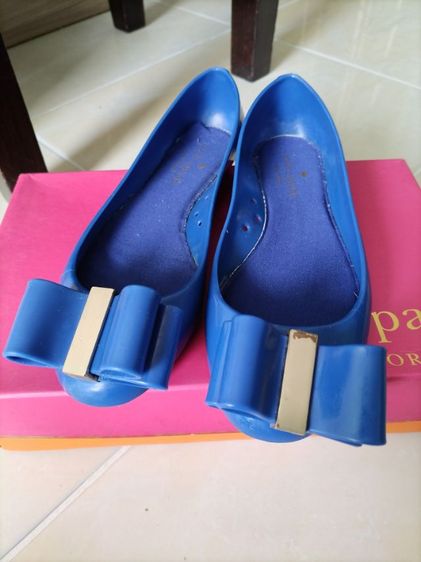 รองเท้า​ kate​ Spade​ พร้อมกล่อง