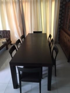  ITALIAN POLIFORM DINING TABLE 8 LEATHER CHAIRS