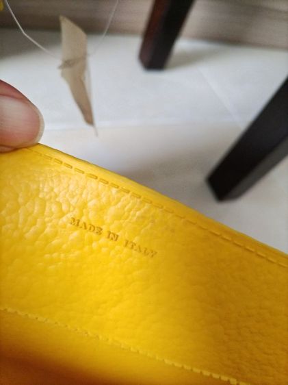 kate​Spade​ กระเป๋า​เหลืองใหม่เอี่ยม​ รูปที่ 3