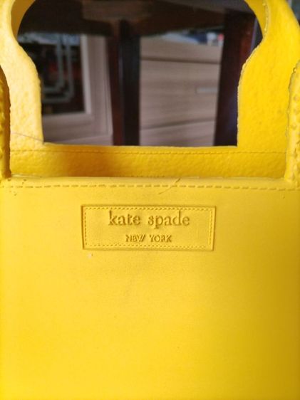 kate​Spade​ กระเป๋า​เหลืองใหม่เอี่ยม​ รูปที่ 4