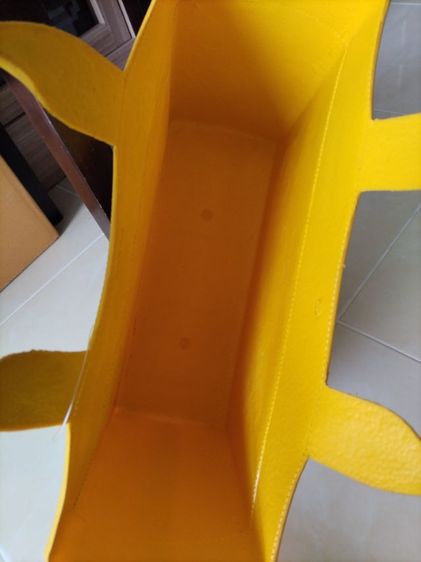 kate​Spade​ กระเป๋า​เหลืองใหม่เอี่ยม​ รูปที่ 6