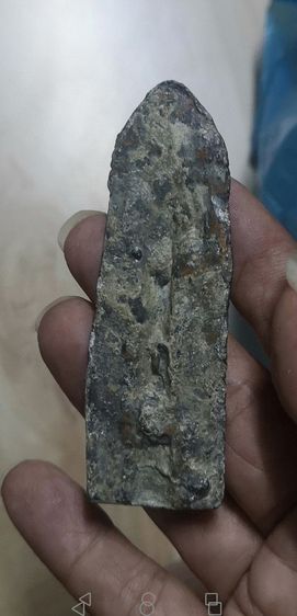 พระร่วงหลังรางปืน​ เนื้อสนิมแดง​ กรุสุโขทัย รูปที่ 3