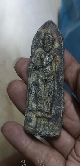 พระร่วงหลังรางปืน​ เนื้อสนิมแดง​ กรุสุโขทัย