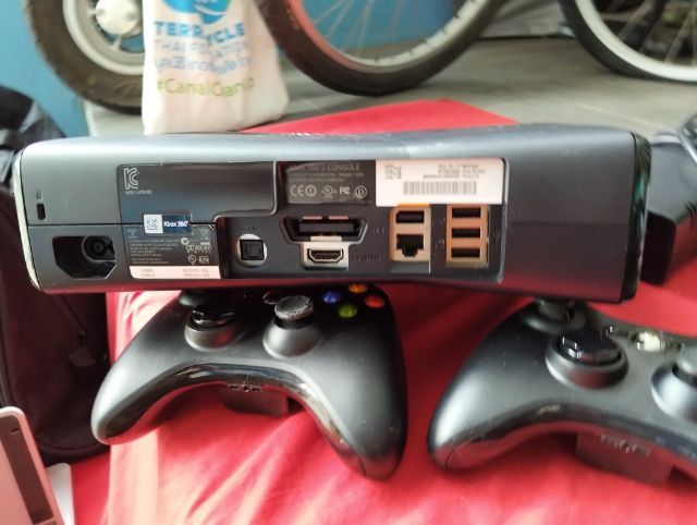 เครื่องเล่นเกมส์ Xbox รูปที่ 5