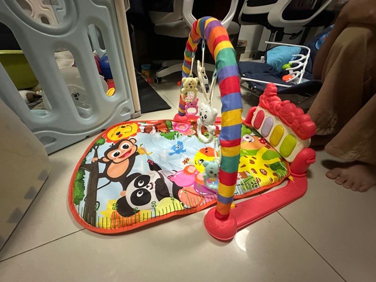 ที่นอนพร้อมสายรุ้งเสริมพัฒนาการ รูปที่ 3