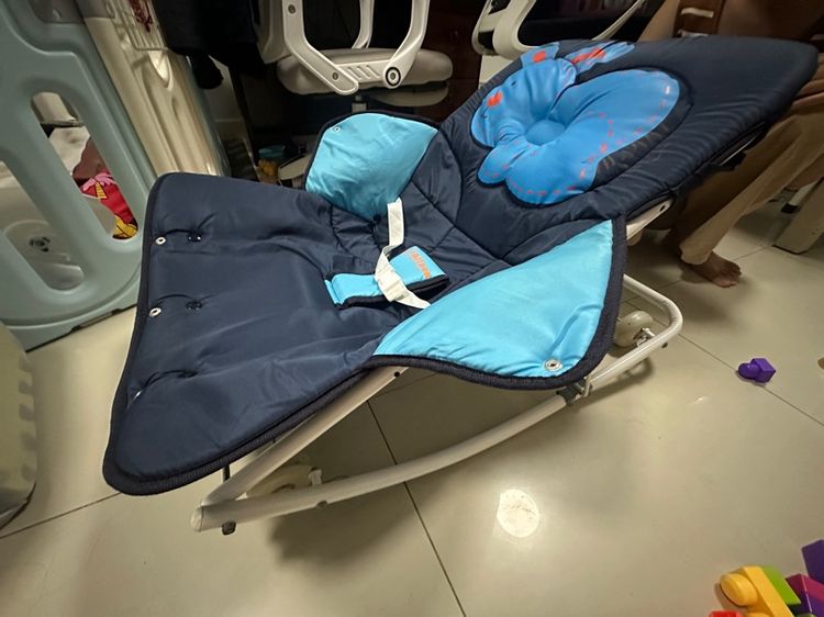 รถเข็นได้โยกไปมาได้