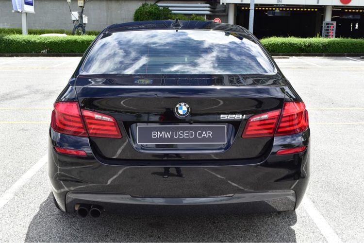 BMW Series 5 2012 528i Sedan เบนซิน ไม่ติดแก๊ส เกียร์อัตโนมัติ ดำ รูปที่ 4