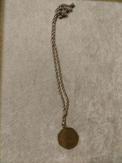 อื่นๆ สร้อยคอและจี้ สร้อย​เหรียญ​ Queen​ Elizabeth​1977