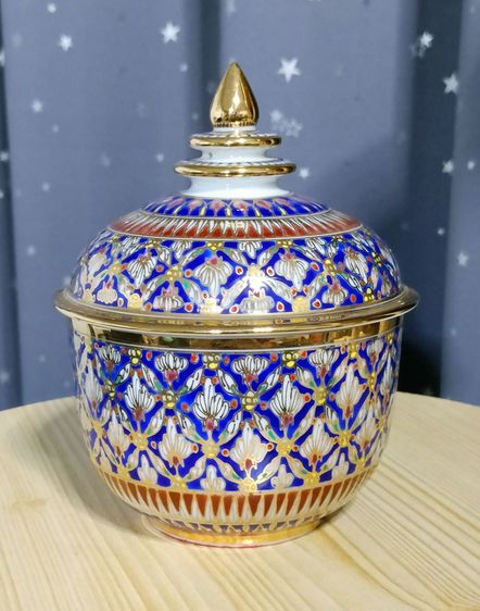 💟 โถเบญจรงค์ สูง 15 ซม. ใบใหญ่