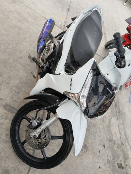 honda wave 125 i LED ปีจด 2025 ขายตามสภาพเครื่องดีสีต้องเก็บ รูปที่ 6