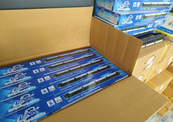 อุปกรณ์เครือข่าย ขายโล๊ะ Pacth panel US-3124A ของใหม่
