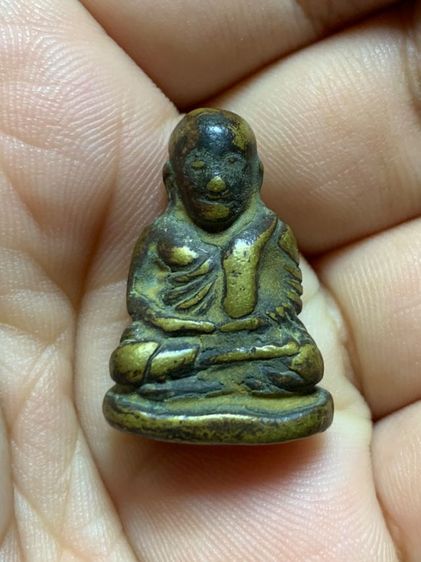 รูปหล่อหลวงพ่อเงิน