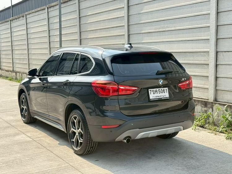 BMW X1 2017 1.5 sDrive18i xLine Sedan เบนซิน ไม่ติดแก๊ส เกียร์อัตโนมัติ ดำ รูปที่ 4