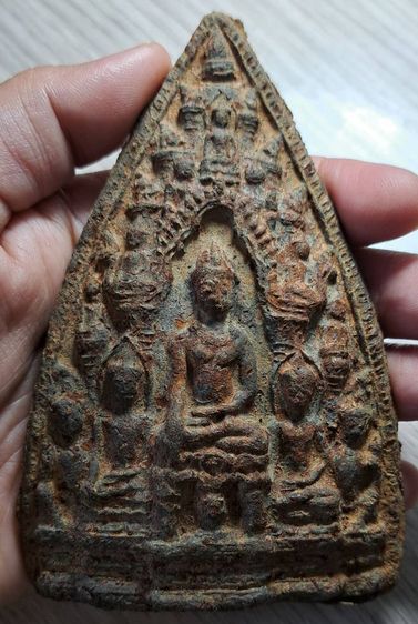 พระกรุเจดีย์ทอง(เจดีย์ปทุมวดี)