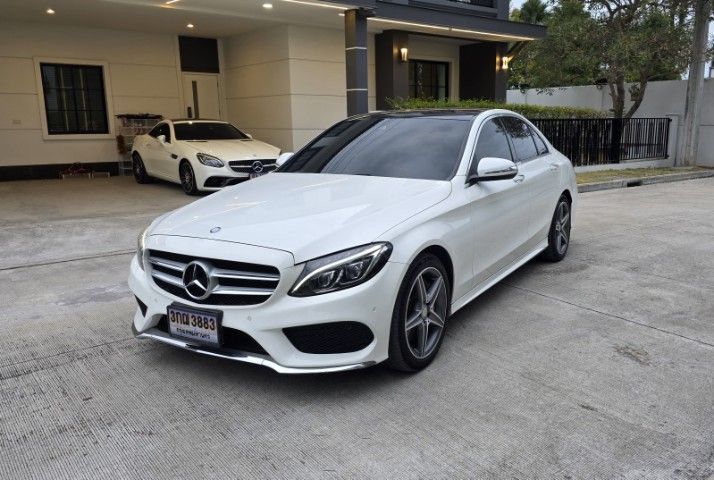 Mercedes-Benz C-Class 2015 C300 Sedan ดีเซล ไม่ติดแก๊ส เกียร์อัตโนมัติ ขาว รูปที่ 2