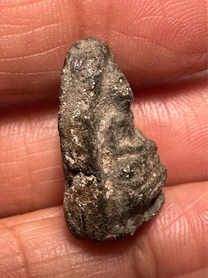 🙏 พระชัยหม่อมมิตร (พิมพ์สมาธิเม็ดบัว) เนื้อผงใบลานคลุกรัก หลวงพ่อพริ้ง วัดบางป🙏พระชัยวัฒน์ เก่าไม่ทราบที่ องค์ละ 1550 รูปที่ 3