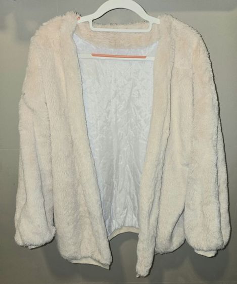 เสื้อกันหนาวขนเฟอร์หนานุ่ม ทรงคลุม สีครีม  รูปที่ 2