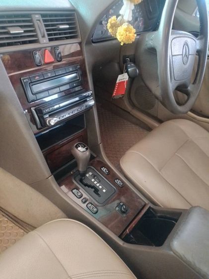 Mercedes-Benz C-Class 2001 C220 Sedan เบนซิน ไม่ติดแก๊ส เกียร์อัตโนมัติ เขียว รูปที่ 3