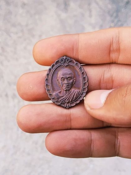 หลวงพ่อคูณ รูปที่ 2