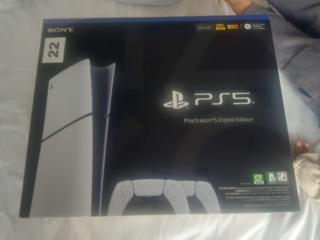 Sony เครื่องเกมส์โซนี่ เพลย์สเตชั่น PS5 (Playstation 5) เชื่อมต่อไร้สายได้ play station นัดรับได้ กทม.