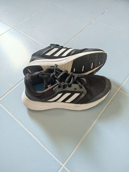 ผ้าใบ รองเท้าผ้าใบ UK 8 | EU 42 | US 8.5 รองเท้าวิ่ง Adidas Galaxy 5 สีดำ-ขาว 