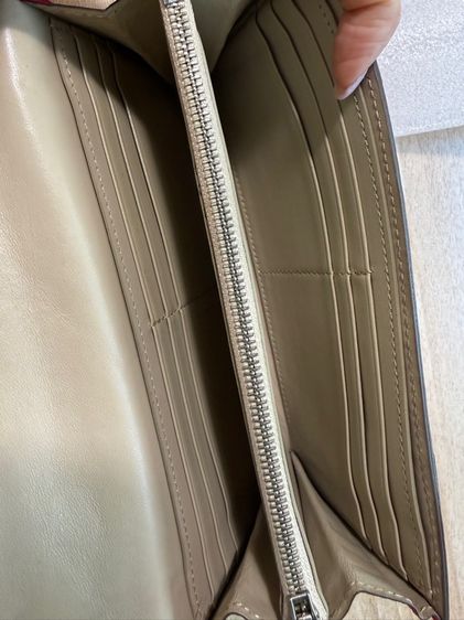 BOTTEGA VENETA long wallet แท้ รูปที่ 2