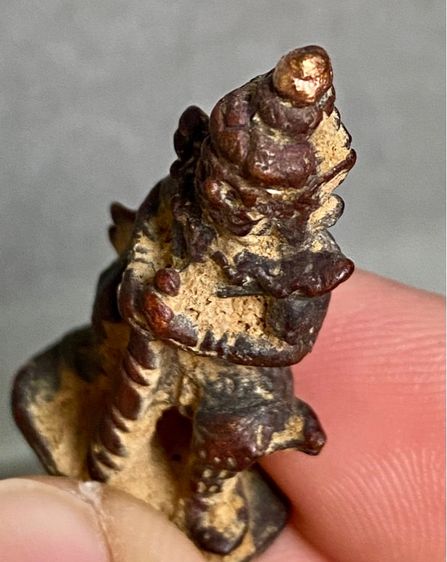 ท้าวเวสสุวรรณ รุ่นเทพสถิตย์ ปี 2544 เนื้อสัมฤทธิ์หล่อดินไทยตอก4โค๊ต (เกศทอง) วัดสุทัศน์ กทม. (หลวงปู่หมุน ปลุกเสก)  รูปที่ 8